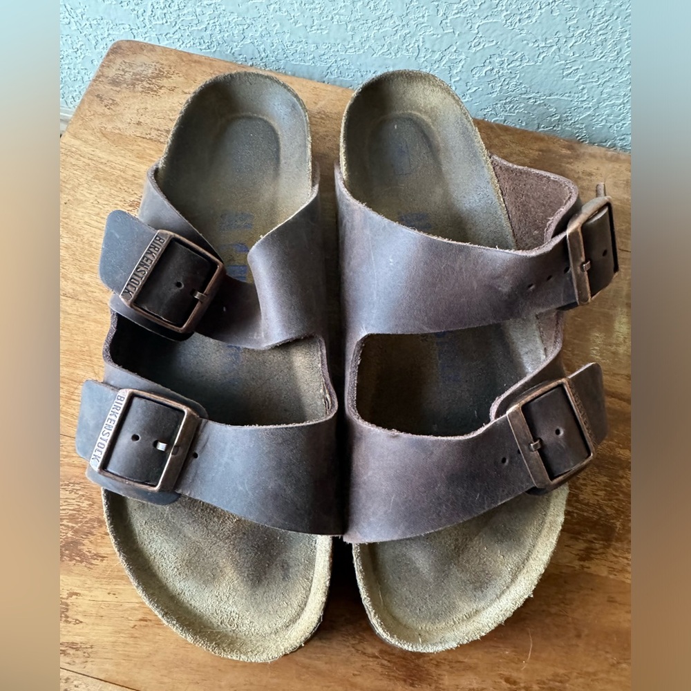 Gently worn brown Birkenstocks